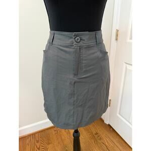 Eddie Bauer Women's Adventurer 2.0 Skort in Grey